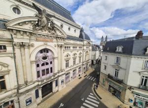 LEntracte, Théâtre et Cathédrale, Duplex cosy