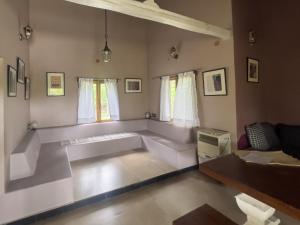 Casa Cabana a Pet Friendly Villa at Ranch Zona Rosa