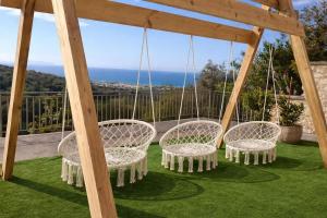Great Escape Sea View Private Pools, Jacuzzi & Ultimate Relaxation