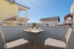 Studio Apartments Lovrić