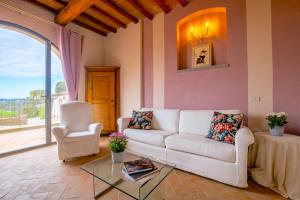 Le Piazzole Collection