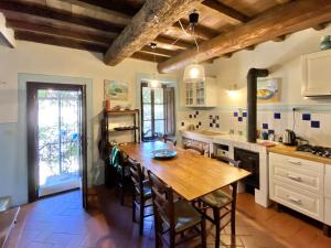 Country home and barn near Florence