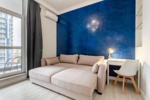 10-197 Central Park, John McCain 7, Kyiv centre, stunning city view, 15 kW backup power, Petrovdom Apartment