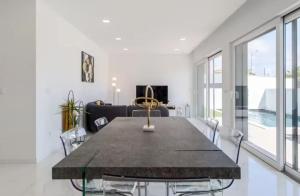 Villa with private pool in Santa Bárbara - 150 m²