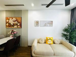 Vinhomes Skylake 2-Bedroom High-Class Apartment