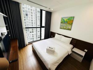 Vinhomes Skylake 2-Bedroom High-Class Apartment
