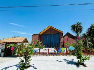 PHÚ HOUSE - Homestay & coffee