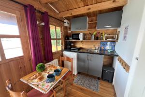 CHALET 22 - Camping LES ROBINSON DU LAC à ARDRES - Pêche gratuite sans permis