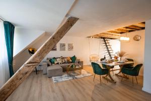 Helle City-Maisonette mit Balkon l WiFi