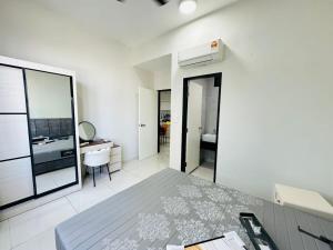 Space Residency 2 Bed 2 Bath by Kinetic Retreats
