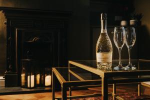 Spacious & Stylish 2 Bed House