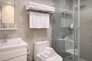 Grand Riviera Suites Apartment