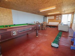 Cabin 8 Inis Dumhaigh