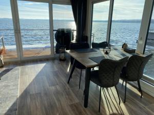 Floatinghouse Auszeit - LP11