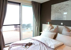 Floatinghouse Bernstein Suite