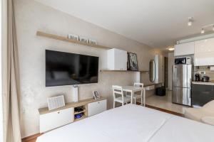 Blue 2 Luxury Apartment