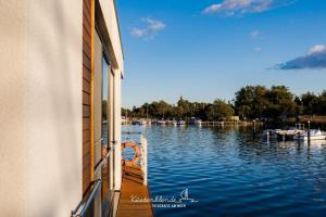 Floatinghouse Arielle
