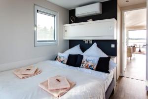 Floatinghouse KranichNest