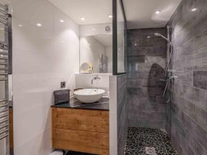 Appartement chaleureux à Morzine avec vue et parking - FR-1-754-90