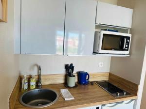 Lemon house location with view