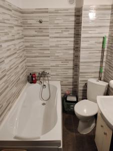 Escapadă în Iași - Apartament spațios cu balcon și parcare