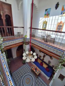 hostel four seasons