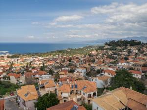 Solthira Villa 3BR Haven in Kyparissia 5 to Beach