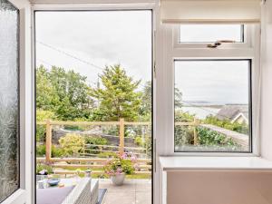 2 Bed in Aberdovey oc-91946