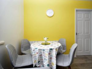 2 Bed in Swansea oc-88744