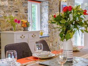 2 Bed in Cowbridge oc-88000