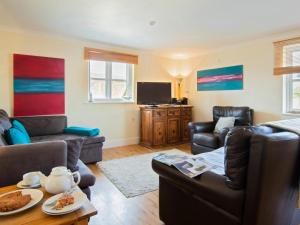 2 Bed in Bridport oc-dc015