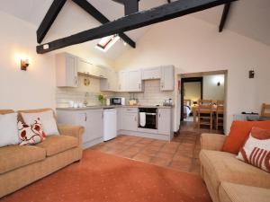 2 Bed in Bideford oc-infob