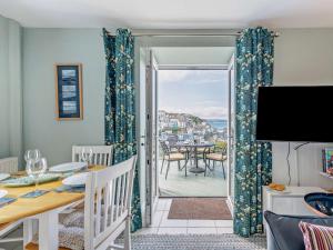 3 Bed in Brixham oc-bx039