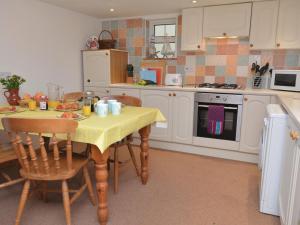 2 Bed in Bridport oc-dc189