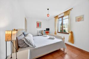 Villa provençale avec piscine et vue mer !