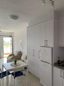 Carlotti Beachfront Apartment - Santa Pola