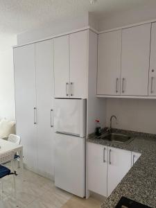 Carlotti Beachfront Apartment - Santa Pola