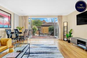 3 Bedroom house with patio near Canary Wharf