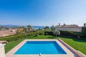 Villa provençale avec piscine et vue mer !