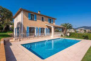 Villa provençale avec piscine et vue mer !