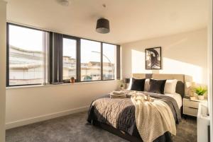 Bright 1 Bed Apartment in Central Wrexham