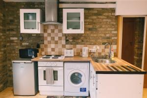 Stylish Studio Flat in Fullwoods Mews, London