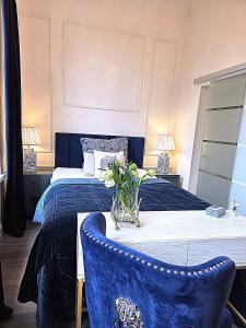Midcoast Studio TheBlue