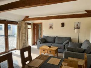 Stable Cottage, Old Mill Farm, Cotswold Water Park