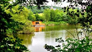 Maisons de vacances Cabanes flottantes et gites au fil de l'eau : photos des chambres