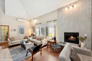Pet Friendly Cottage in Grand Beach, Michigan