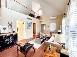 Pet Friendly Cottage in Grand Beach, Michigan