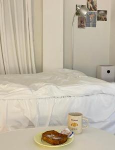 3 minute walk from sindaebang station subway station, Hongdae 20 minutes #Joy House