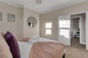 Bright 3-Bedroom House Close to Canary Wharf