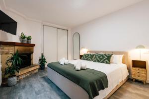 Apartamentos y Pensión El Campanu